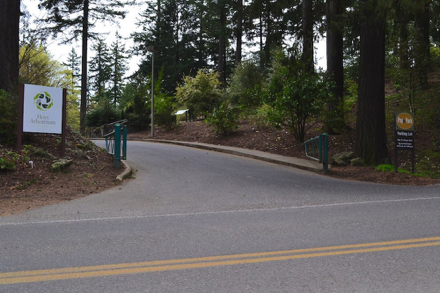 Entrance to Hoyt Arboretum pay to park lot Entrance to Hoyt Arboretum pay to park lot